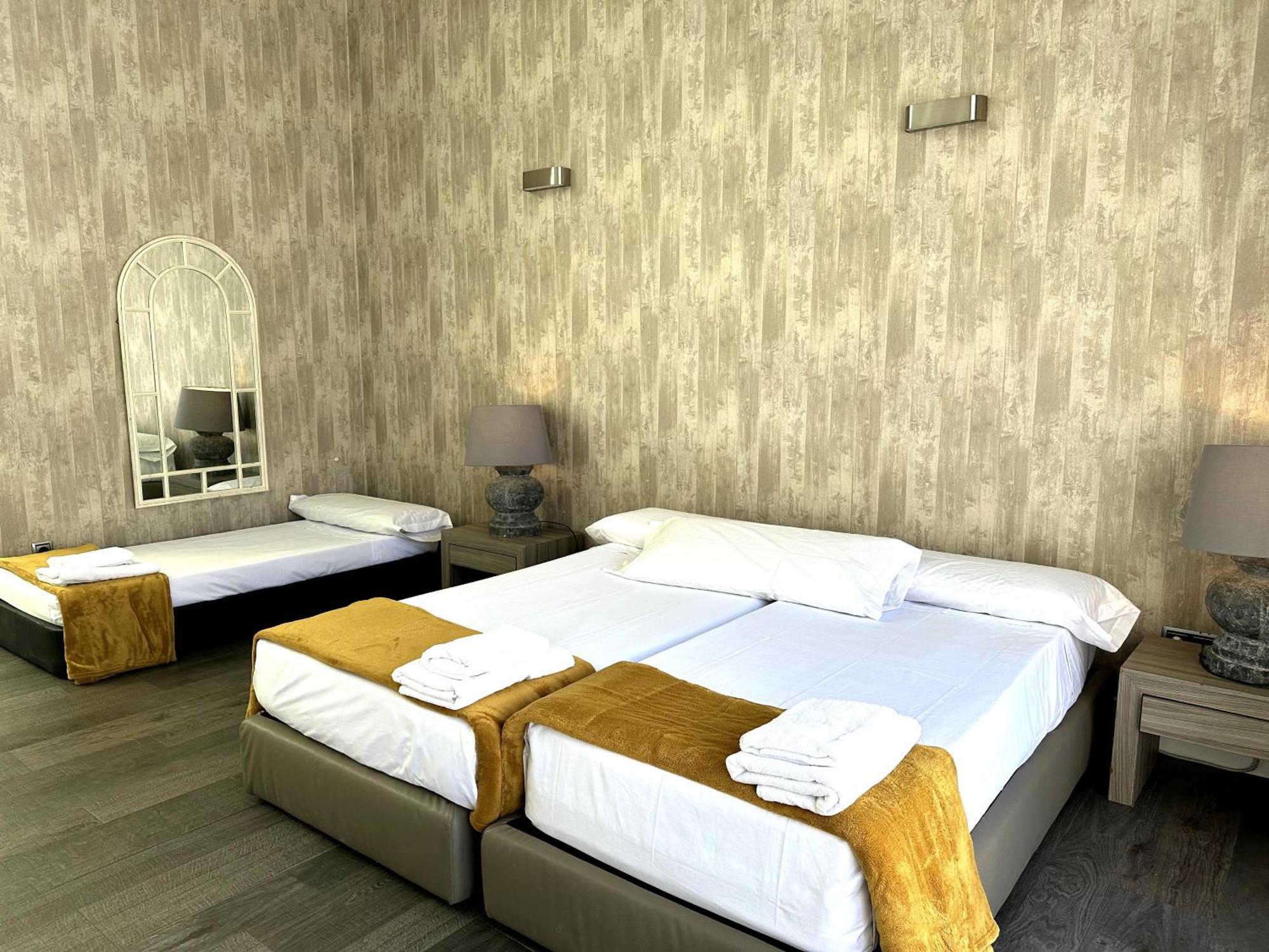 Mercado Central Suites Valencia Eksteriør bilde