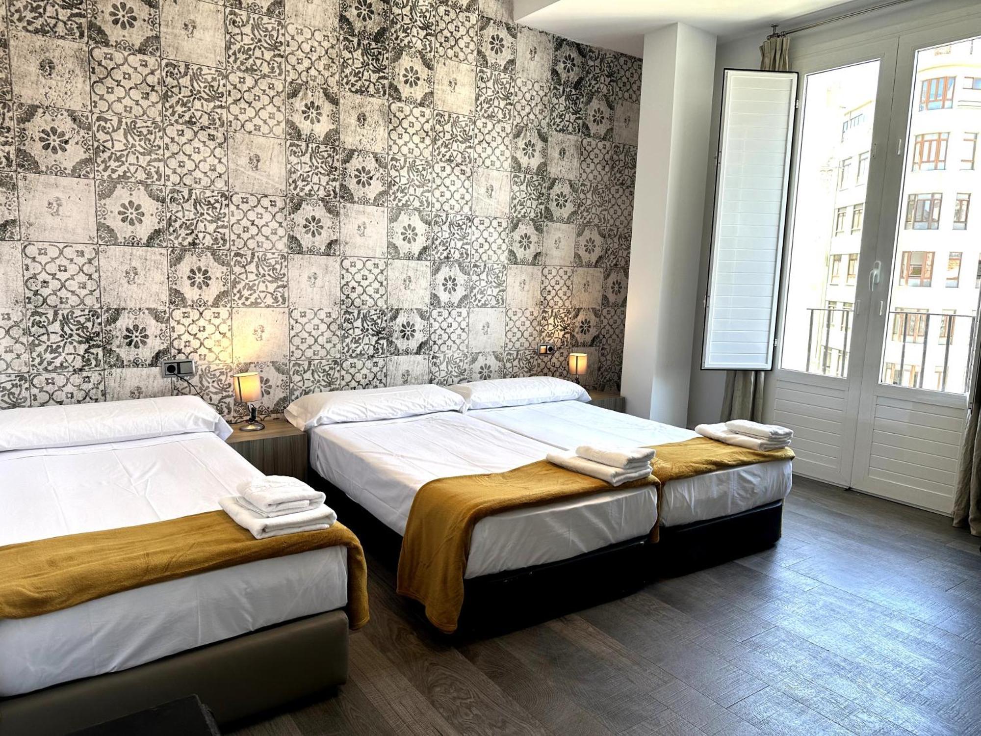 Mercado Central Suites Valencia Eksteriør bilde