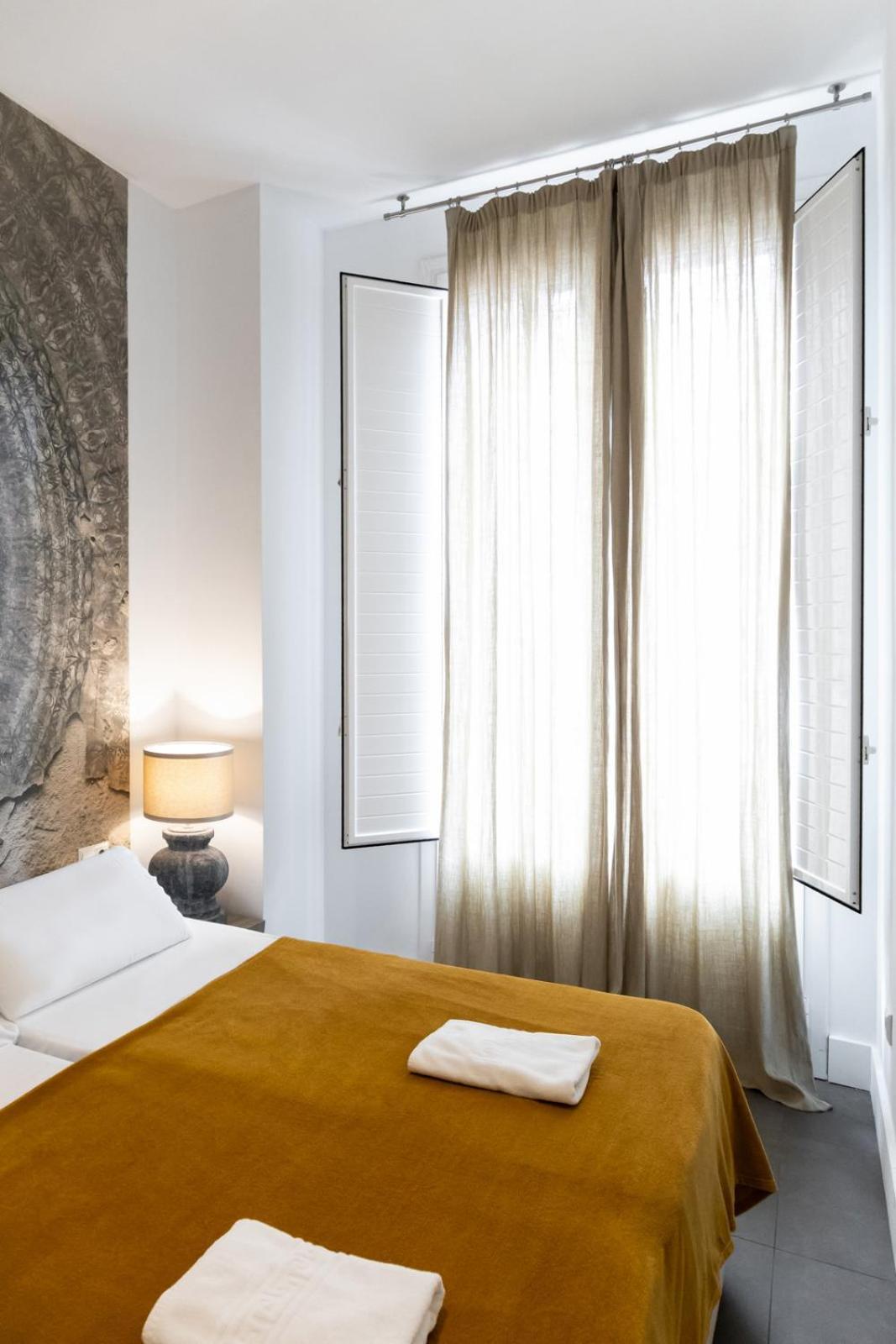 Mercado Central Suites Valencia Eksteriør bilde